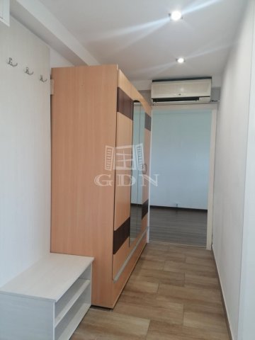 Kiadó panellakás, albérlet, Makón 120 E Ft / hó, 2 szobás