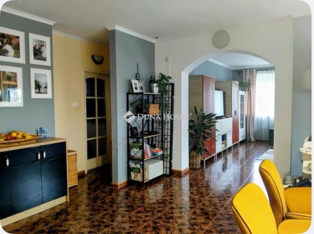 Eladó ikerház, Pécsett, Sirály utcában 92.9 M Ft, 5 szobás
