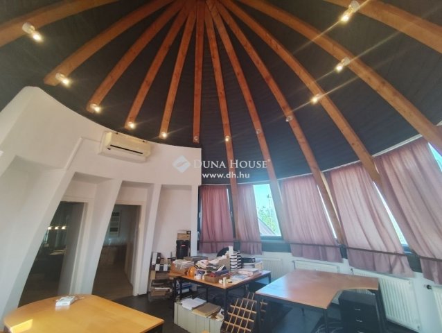 Eladó iroda, Kecskeméten 54.99 M Ft / költözzbe.hu