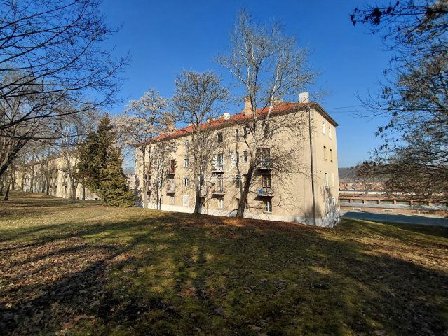 Eladó téglalakás, Ózdon, Lehel Vezér úton 11.5 M Ft, 2 szobás