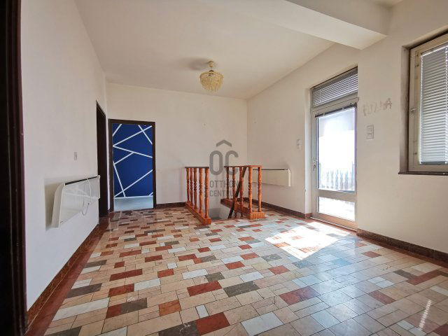 Eladó családi ház, Székesfehérvárott 115 M Ft, 6 szobás