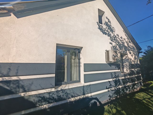 Eladó családi ház, Esztergomban 54.9 M Ft, 3 szobás