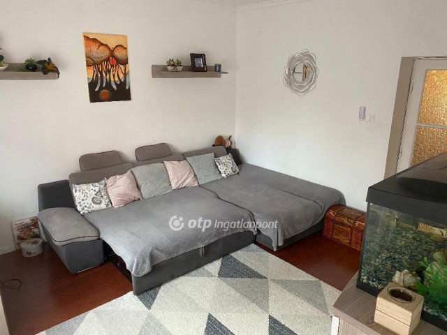 Eladó téglalakás, Kisújszálláson 39 M Ft, 2+1 szobás