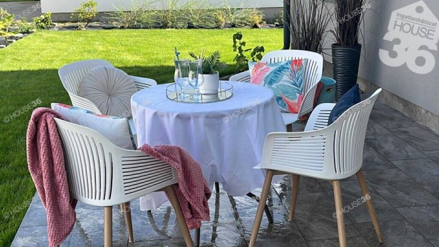 Eladó téglalakás, Kecskeméten 119.9 M Ft, 4 szobás