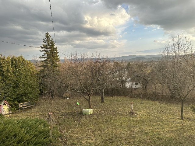 Eladó nyaraló, Pilisszántón 33 M Ft, 3 szobás