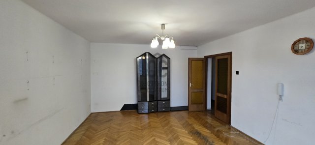 Eladó téglalakás, Vasváron 30 M Ft, 3 szobás
