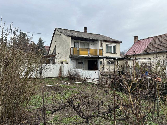 Eladó családi ház, Kaposváron 46.99 M Ft, 4 szobás