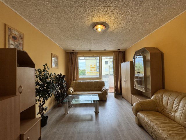 Eladó téglalakás, Budapesten, XV. kerületben, Báthory utcában