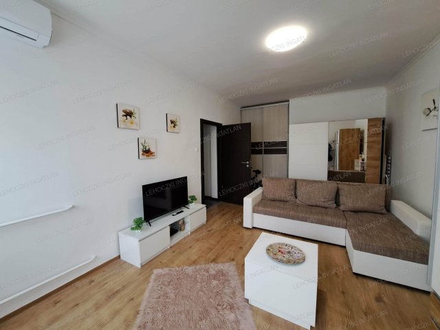 Eladó téglalakás, Nyíregyházán 39 M Ft, 2 szobás