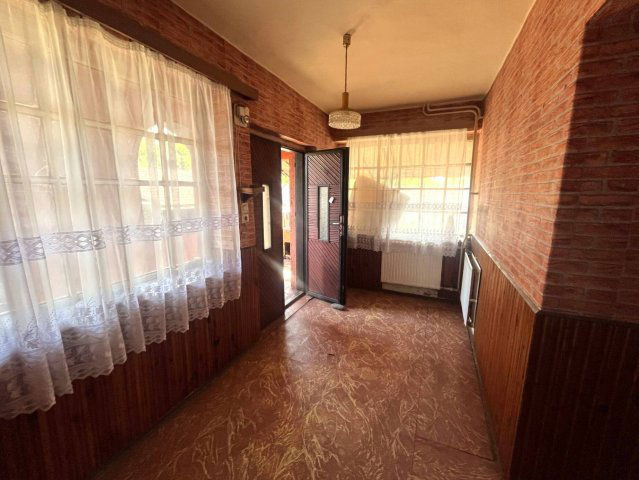 Eladó családi ház, Nyékládházán 39.9 M Ft, 4+1 szobás