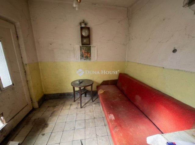 Eladó családi ház, Budapesten, XVIII. kerületben 95 M Ft