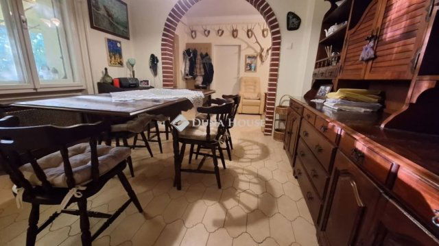 Eladó családi ház, Cecén 44.9 M Ft, 4 szobás