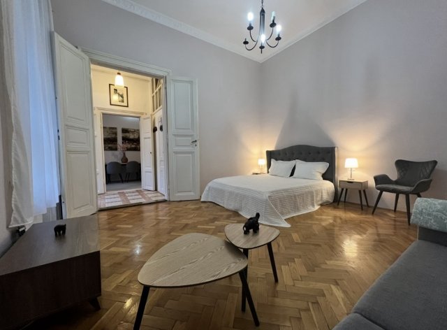 Eladó téglalakás, Budapesten, V. kerületben 93.9 M Ft