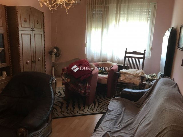 Eladó családi ház, Székesfehérvárott 89 M Ft, 4 szobás