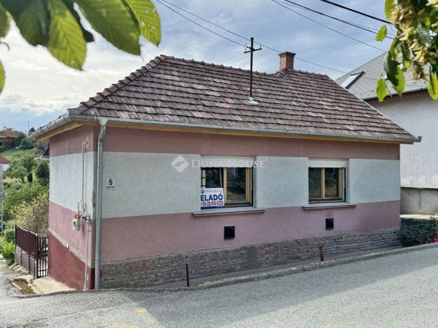 Eladó családi ház, Zalaegerszegen 36.9 M Ft