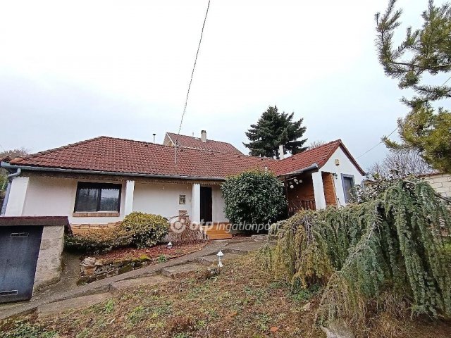 Eladó családi ház, Pusztazámoron 49.99 M Ft, 3 szobás