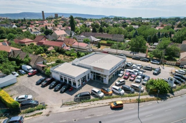 Eladó üzlethelyiség, Tatán 169 M Ft / költözzbe.hu