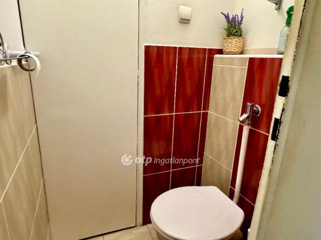 Eladó panellakás, Székesfehérvárott 51 M Ft, 2+1 szobás