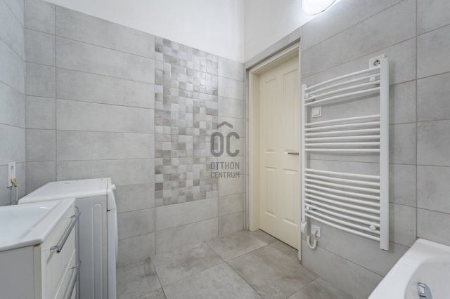 Eladó téglalakás, Budapesten, VII. kerületben 95 M Ft, 3 szobás