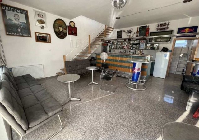 Eladó üzlethelyiség, Balatonlelleén 94.9 M Ft, 2 szobás