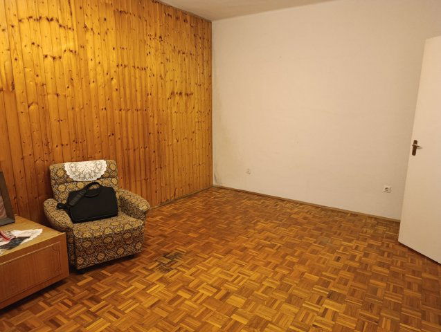 Eladó téglalakás, Veszprémben 75.6 M Ft, 3 szobás