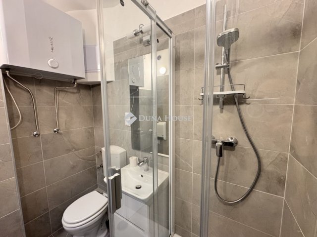 Eladó téglalakás, Zalaegerszegen 25.5 M Ft, 1 szobás