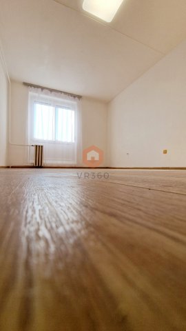 Kiadó panellakás, albérlet, Pécsett, Nagy Imre úton, 1+1 szobás