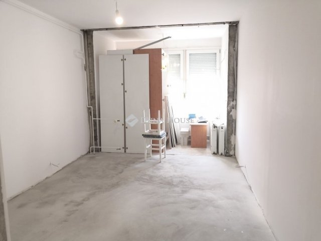 Eladó panellakás, Budapesten, III. kerületben 79.9 M Ft, 2 szobás