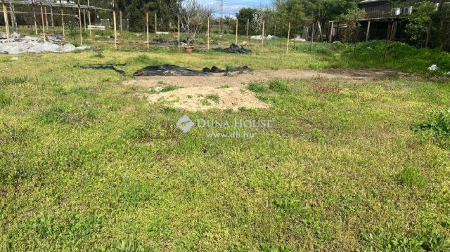 Eladó telek, Dunakeszin 187 M Ft / költözzbe.hu