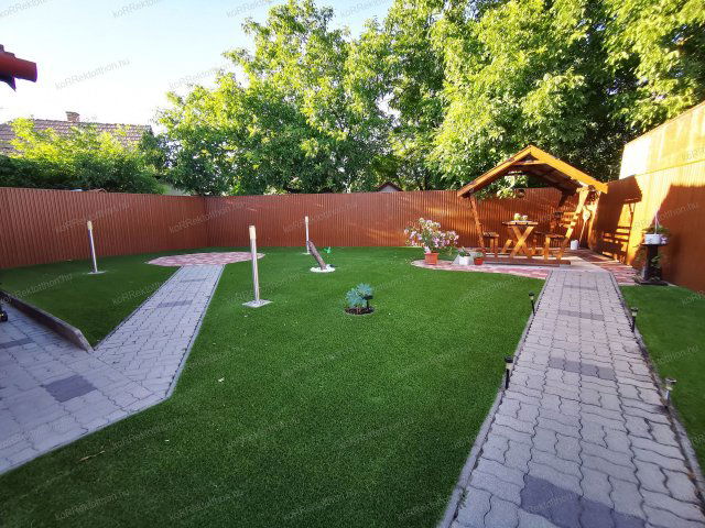 Eladó családi ház, Jászberényben 89 M Ft, 4 szobás