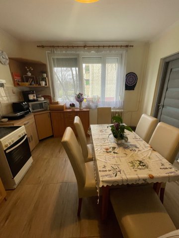 Eladó téglalakás, Nyíregyházán 52.9 M Ft, 3 szobás