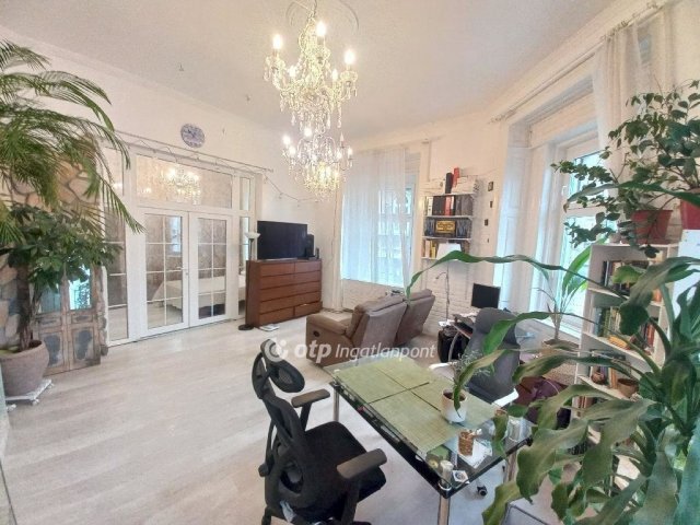 Eladó téglalakás, Budapesten, VIII. kerületben 108.5 M Ft