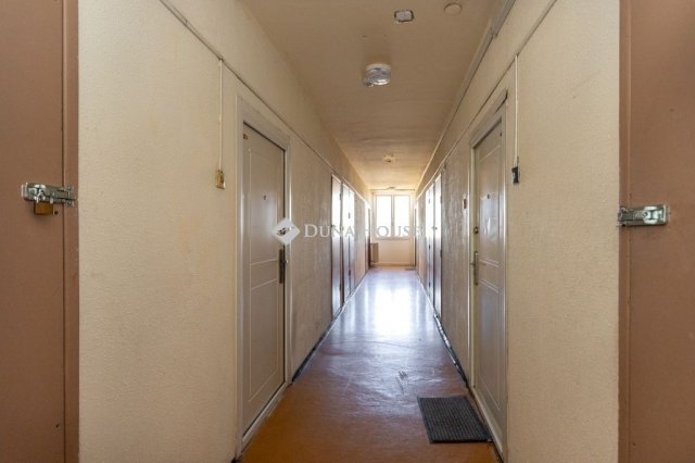 Eladó panellakás, Budapesten, XX. kerületben 64.9 M Ft, 3 szobás