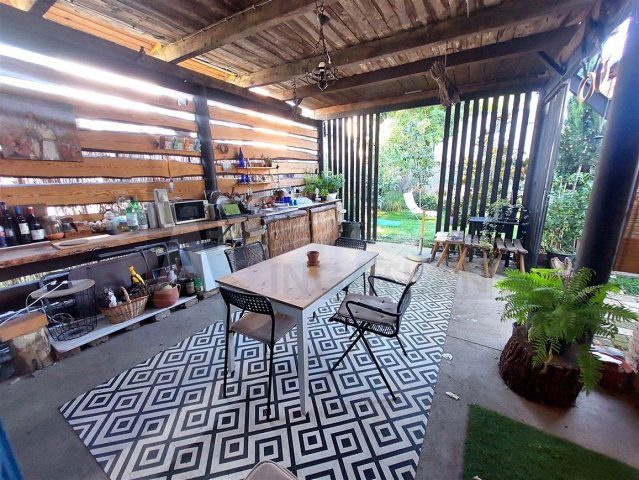 Eladó nyaraló, Szegeden 25 M Ft, 1 szobás / költözzbe.hu