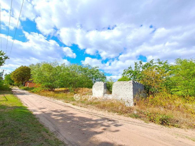 Eladó nyaraló, Cegléden 2.8 M Ft, 2 szobás