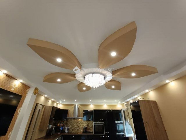 Eladó családi ház, Tápiószentmártonon 39.9 M Ft, 3 szobás