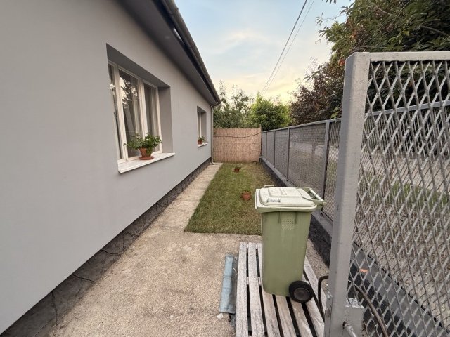 Eladó családi ház, Gödön 93 M Ft, 3 szobás