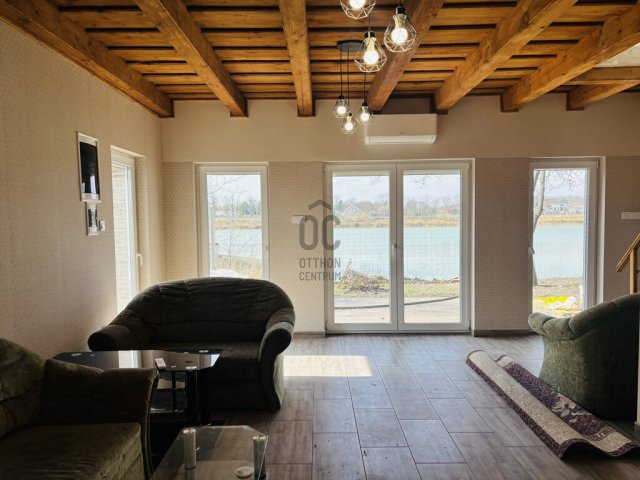 Eladó családi ház, Cegléden 70 M Ft, 4 szobás