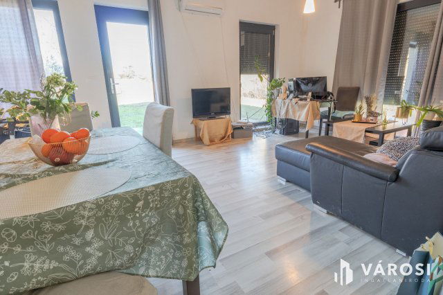 Eladó családi ház, Szegeden 125 M Ft, 3 szobás