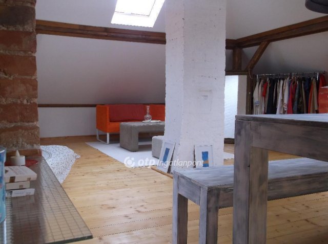 Eladó családi ház, Gyöngyösön 79.2 M Ft, 4 szobás