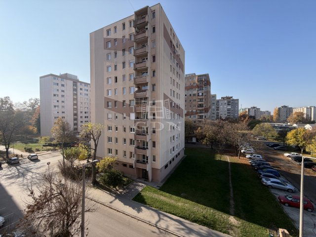 Eladó panellakás, Székesfehérvárott 52.9 M Ft, 2 szobás