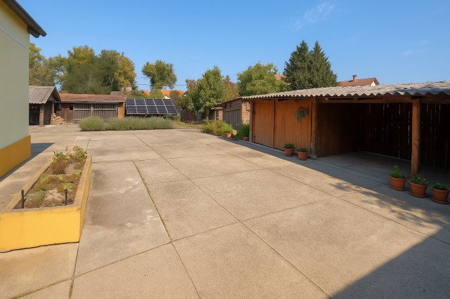 Eladó családi ház, Lajosmizsén 43.5 M Ft, 2 szobás