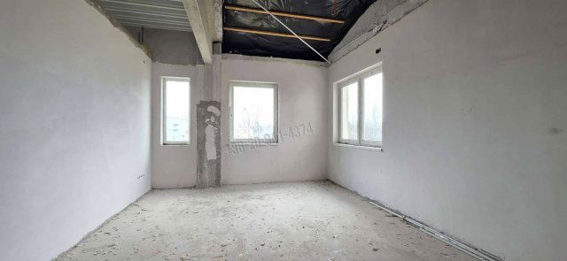 Eladó ipari ingatlan, Dunavarsányban 250 M Ft