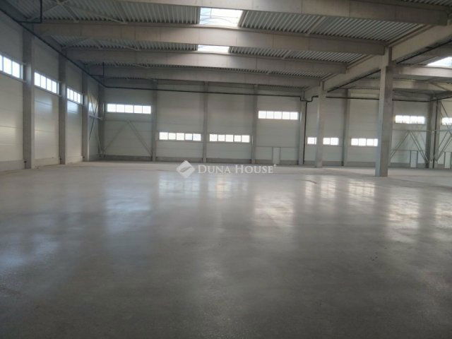 Eladó ipari ingatlan, Debrecenben 1980 M Ft / költözzbe.hu