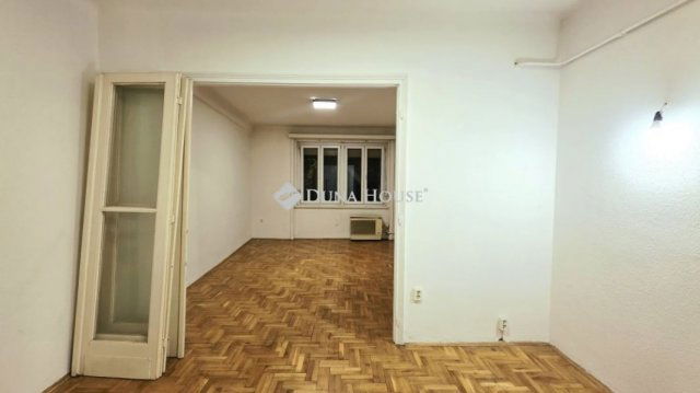 Eladó téglalakás, Budapesten, II. kerületben 69.9 M Ft, 1 szobás