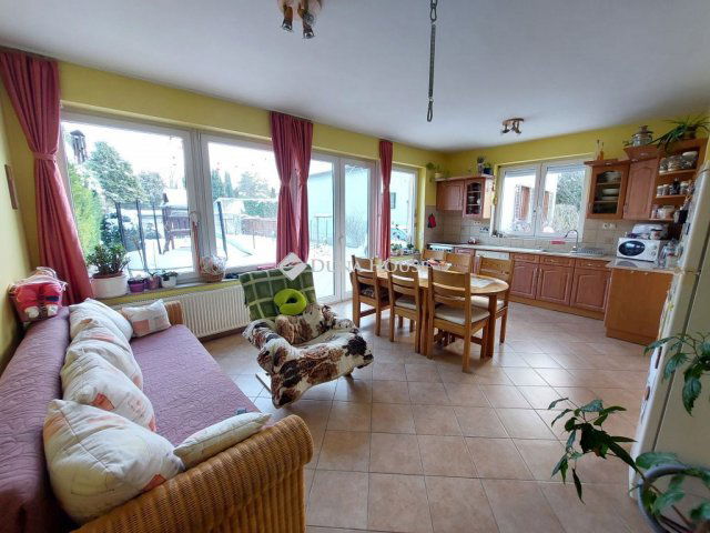 Eladó családi ház, Budapesten, III. kerületben, Kinizsi utcában