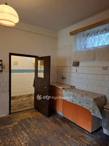 Eladó családi ház, Hajdúböszörményen 45 M Ft, 3 szobás