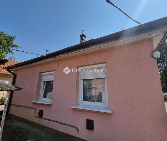 Eladó családi ház, Szigetszentmiklóson, Erkel Ferenc utcában