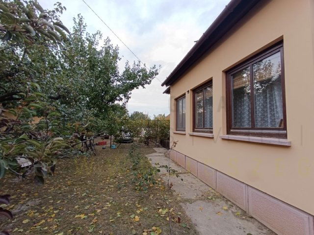 Eladó családi ház, Nagyszénáson 28.9 M Ft, 3+1 szobás