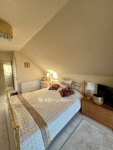 Eladó családi ház, Felsőörsön 119 M Ft, 2+1 szobás